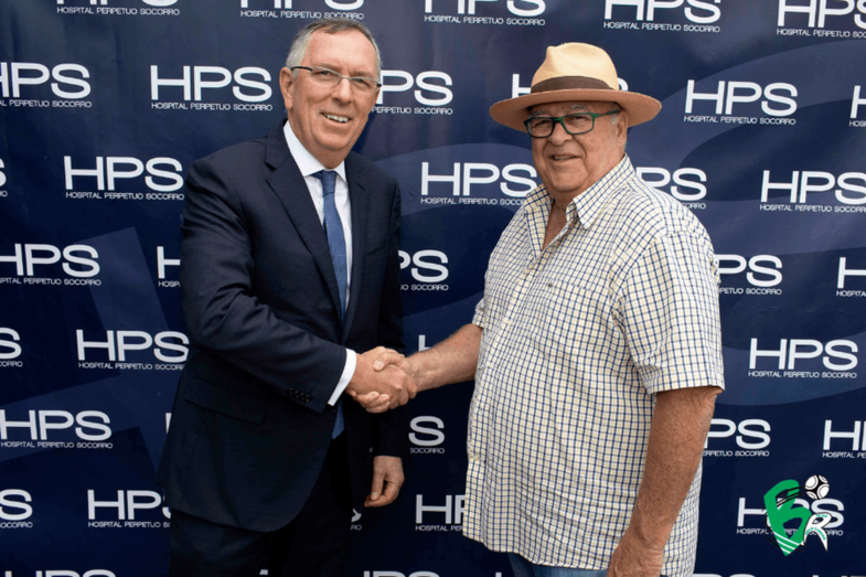 Momento de la firma (Foto TA)